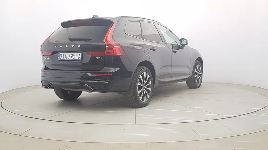 VOLVO XC60 XC60 B5 B AWD Plus Dark aut