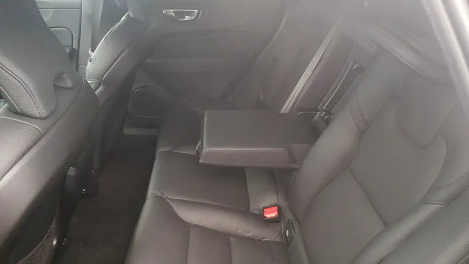 VOLVO XC60 XC60 B5 B AWD Plus Dark aut