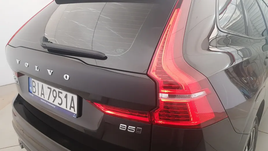VOLVO XC60 XC60 B5 B AWD Plus Dark aut