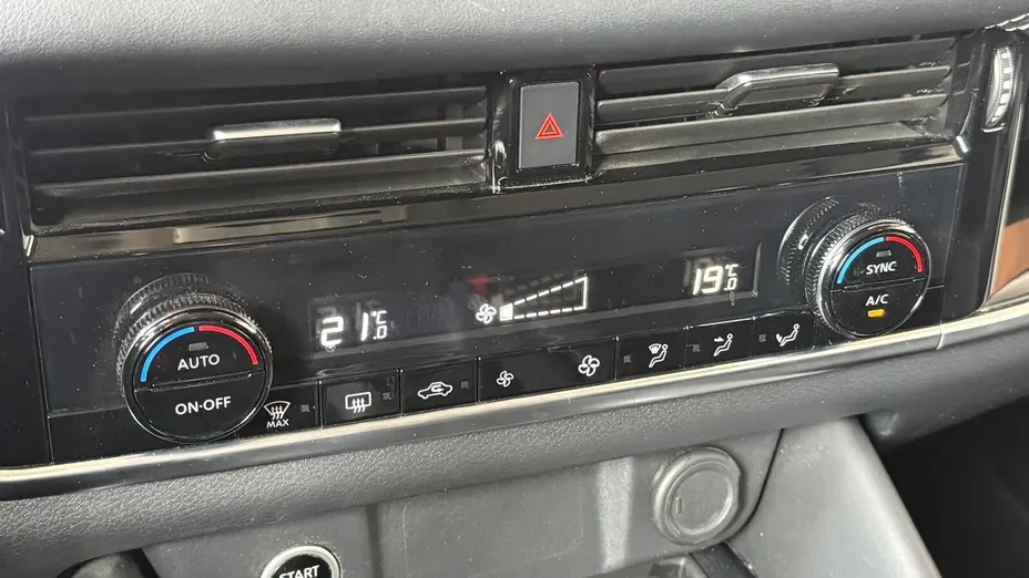 NISSAN Qashqai Qashqai 1.3 DIG-T mHEV N-Connecta