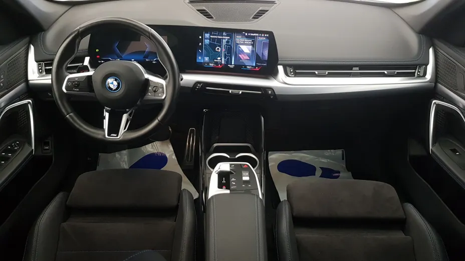 BMW iX1 iX1 xDrive30 66.5kWh M Sport