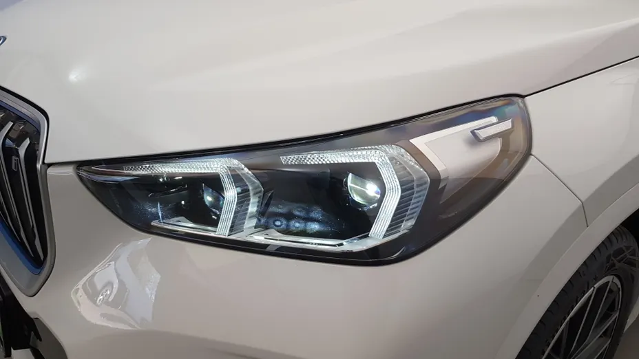 BMW iX1 iX1 xDrive30 66.5kWh M Sport
