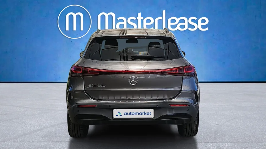 MERCEDES-BENZ EQA EQA 250 66.5kWh AMG Line