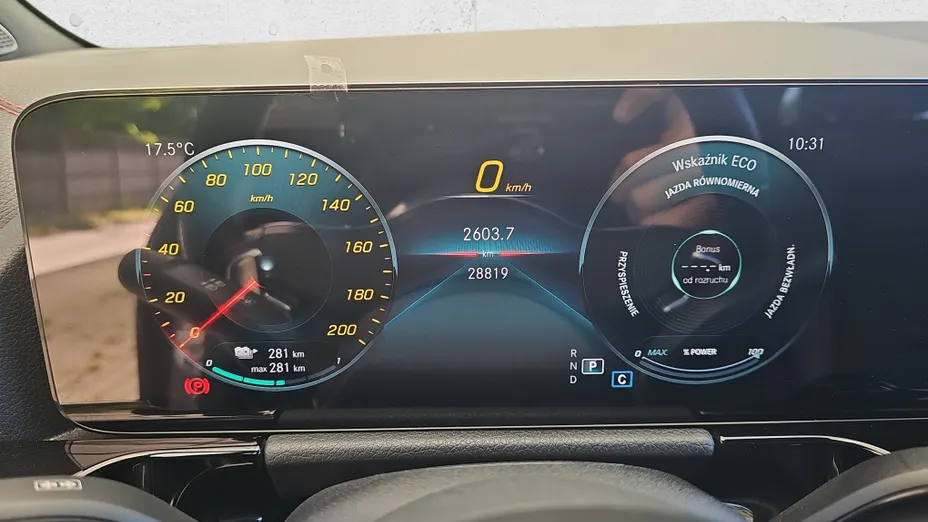 MERCEDES-BENZ EQA EQA 250 66.5kWh AMG Line