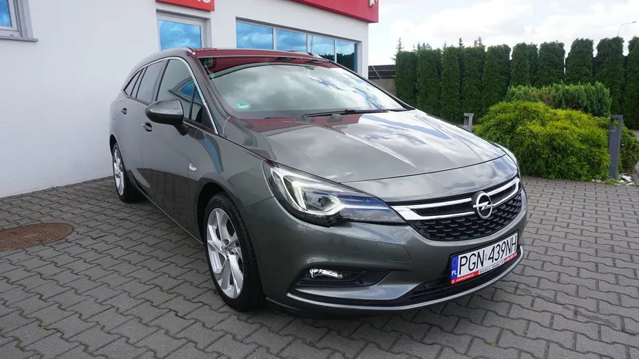 OPEL Astra -