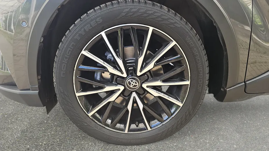TOYOTA C-HR C-HR 2.0 Hybrid Executive