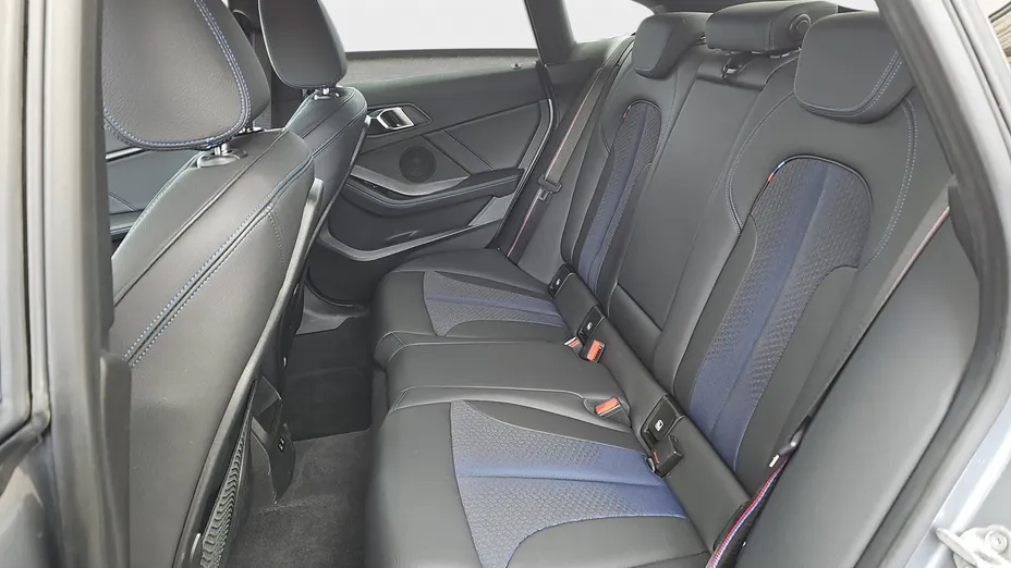 BMW Seria 2 218d M Sport aut