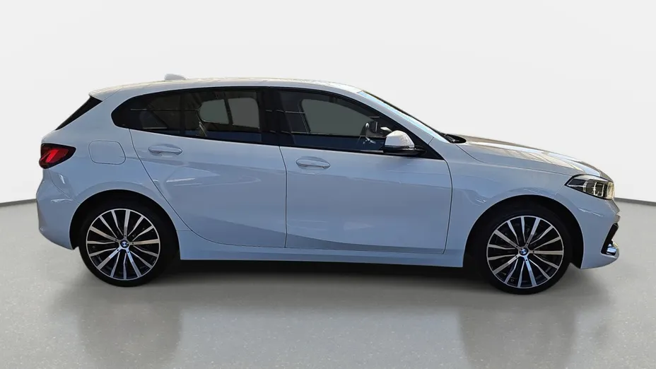 BMW Seria 1 118d Sport Line sport-aut
