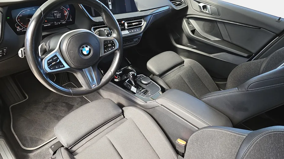 BMW Seria 1 118d Sport Line sport-aut