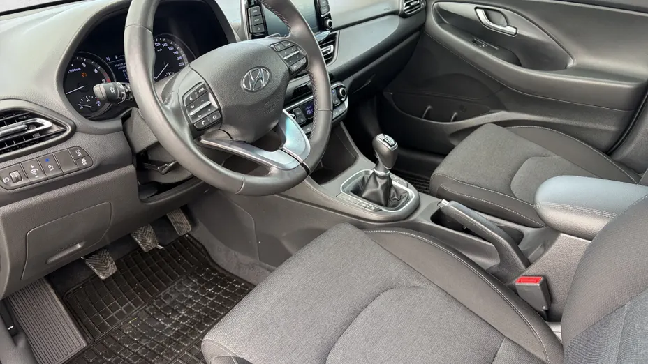HYUNDAI i30 i30 1.5 T-GDI 48V Smart