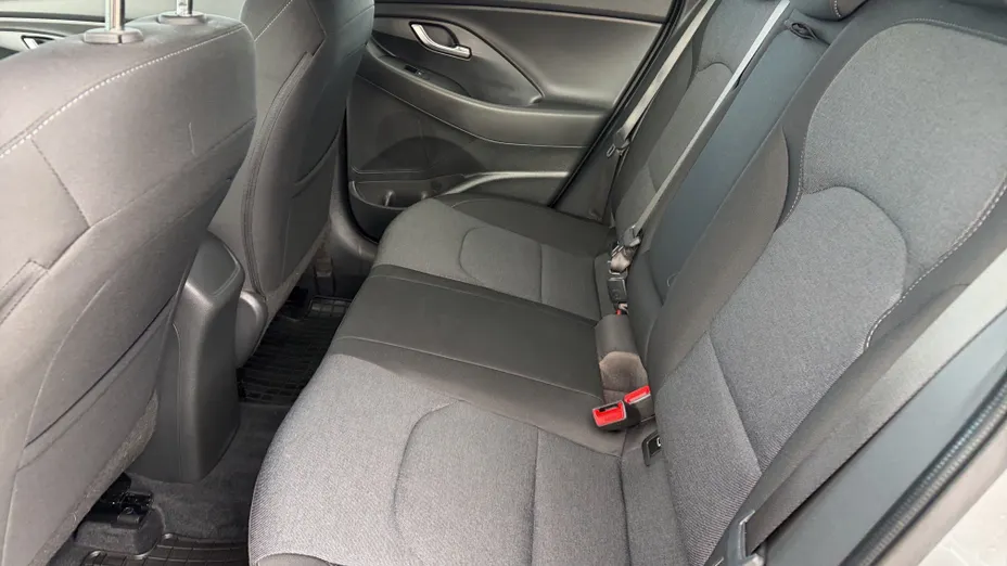 HYUNDAI i30 i30 1.5 T-GDI 48V Smart