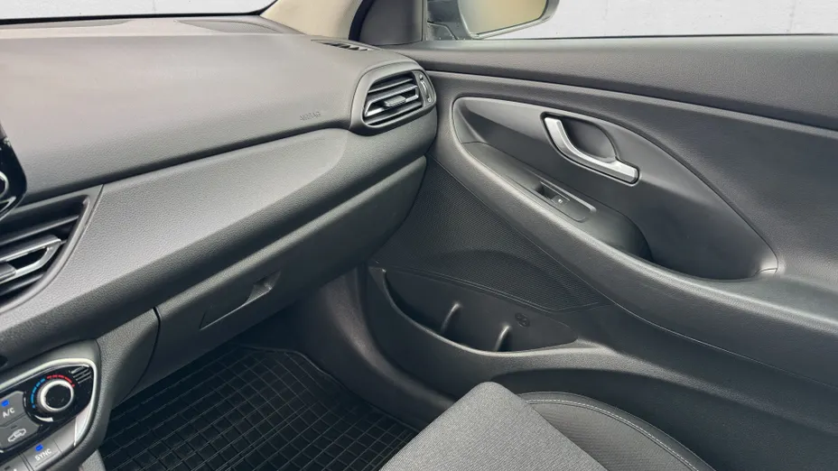 HYUNDAI i30 i30 1.5 T-GDI 48V Smart
