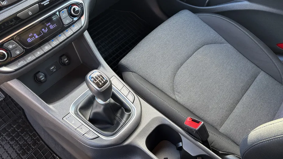 HYUNDAI i30 i30 1.5 T-GDI 48V Smart