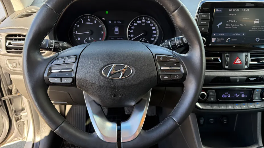 HYUNDAI i30 i30 1.5 T-GDI 48V Smart