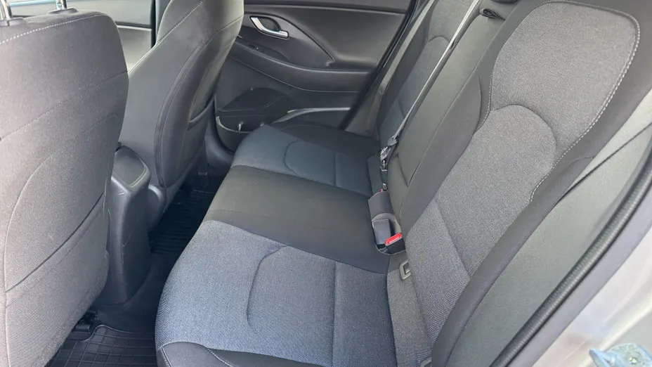 HYUNDAI i30 i30 1.5 T-GDI 48V Smart