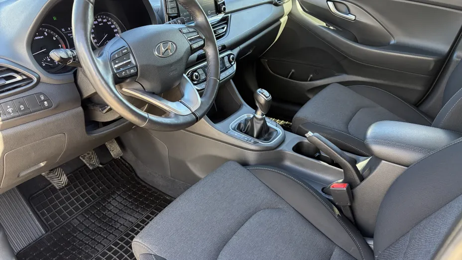 HYUNDAI i30 i30 1.5 T-GDI 48V Smart