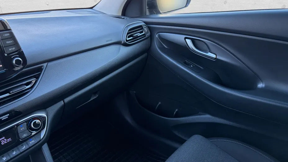 HYUNDAI i30 i30 1.5 T-GDI 48V Smart