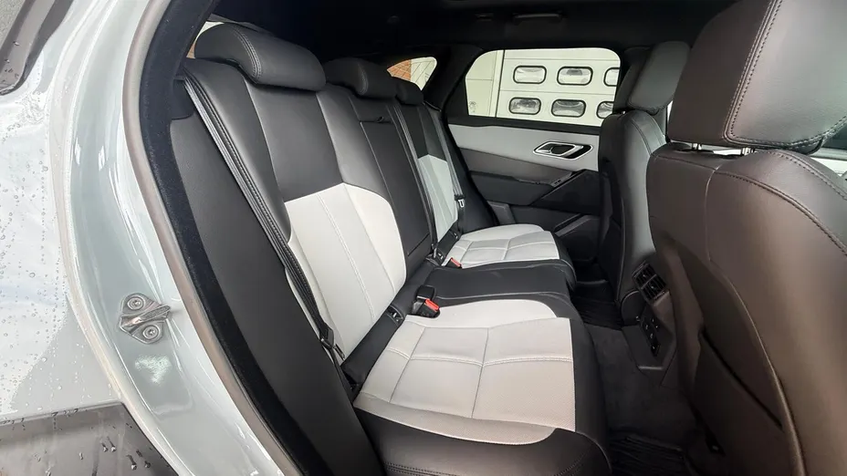 LAND ROVER Range Rover Velar Velar 2.0 P250 Dynamic SE