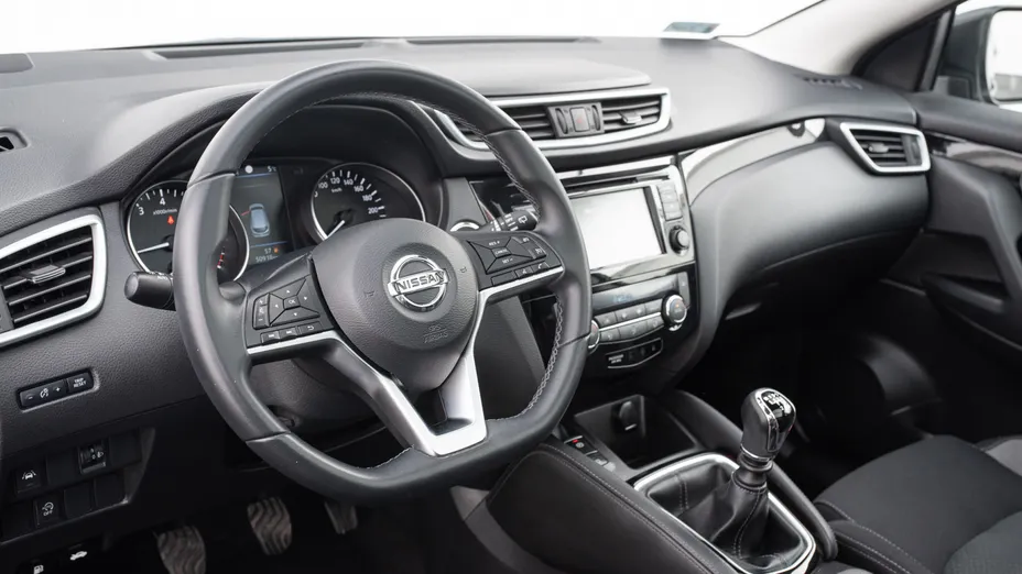 NISSAN Qashqai Qashqai 1.3 DIG-T N-Connecta EU6d