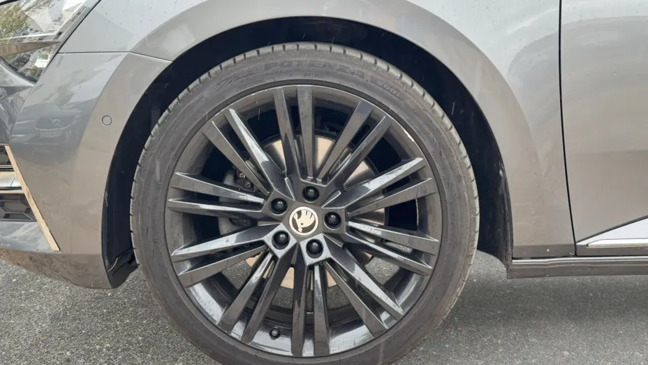 SKODA Superb Superb 2.0 TDI SCR L&K DSG