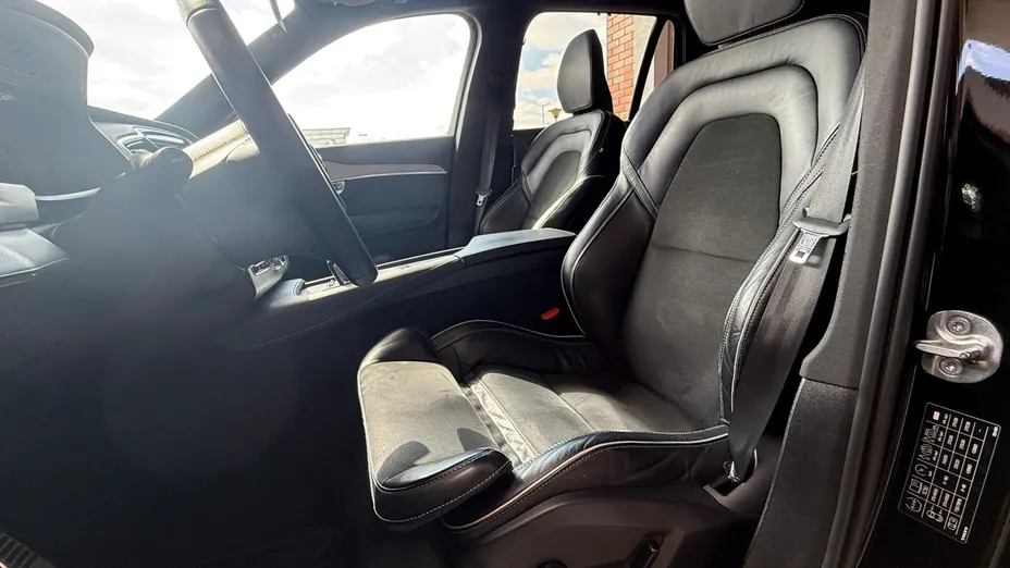 VOLVO XC90 XC90 B5 D AWD Plus Dark aut