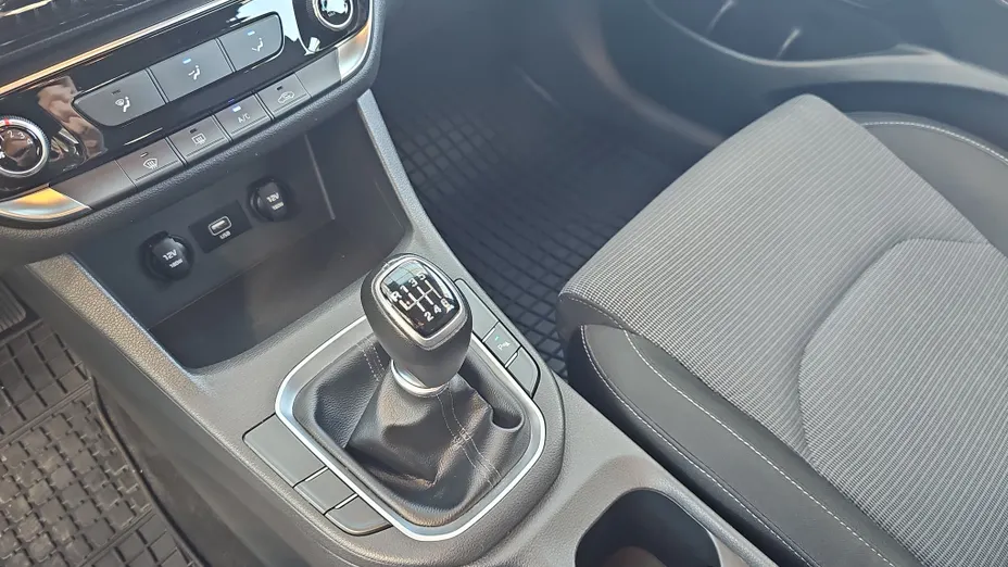 HYUNDAI i30 i30 1.0 T-GDI Modern