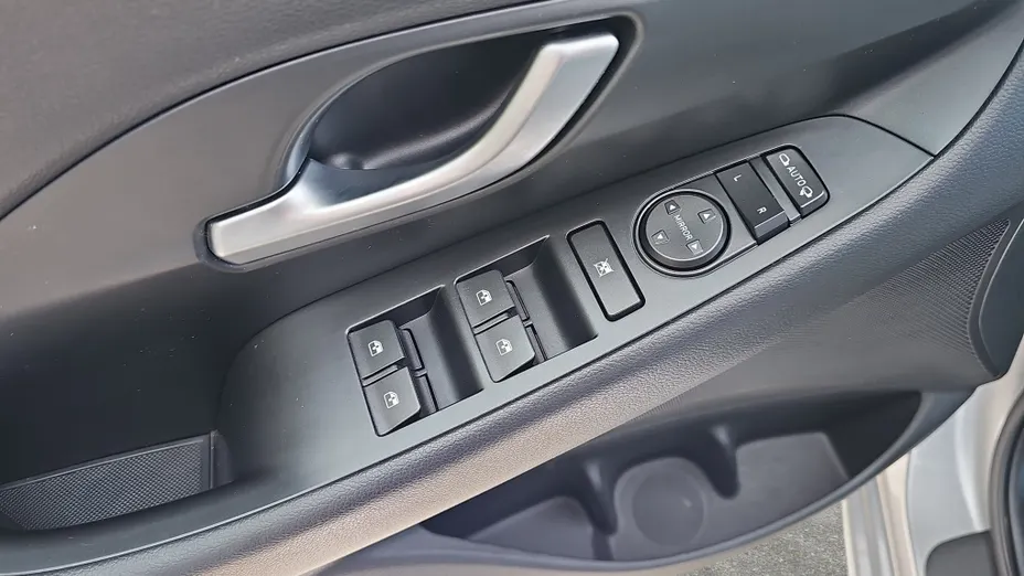 HYUNDAI i30 i30 1.0 T-GDI Modern