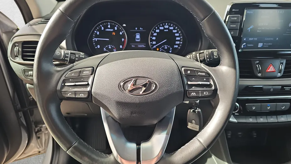 HYUNDAI i30 i30 1.0 T-GDI Modern