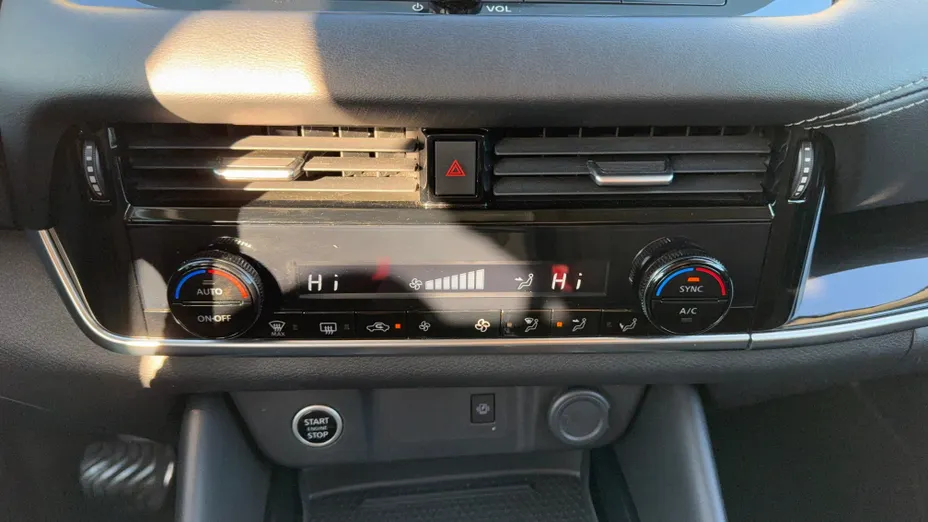 NISSAN Qashqai Qashqai 1.3 DIG-T mHEV N-Connecta Xtronic