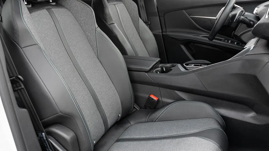 PEUGEOT 3008 3008 1.2 PureTech Allure Pack S&S EAT8