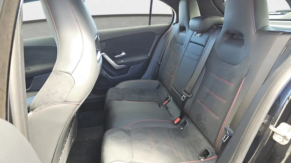 MERCEDES-BENZ A Klasa A 200 AMG Line 7G-DCT