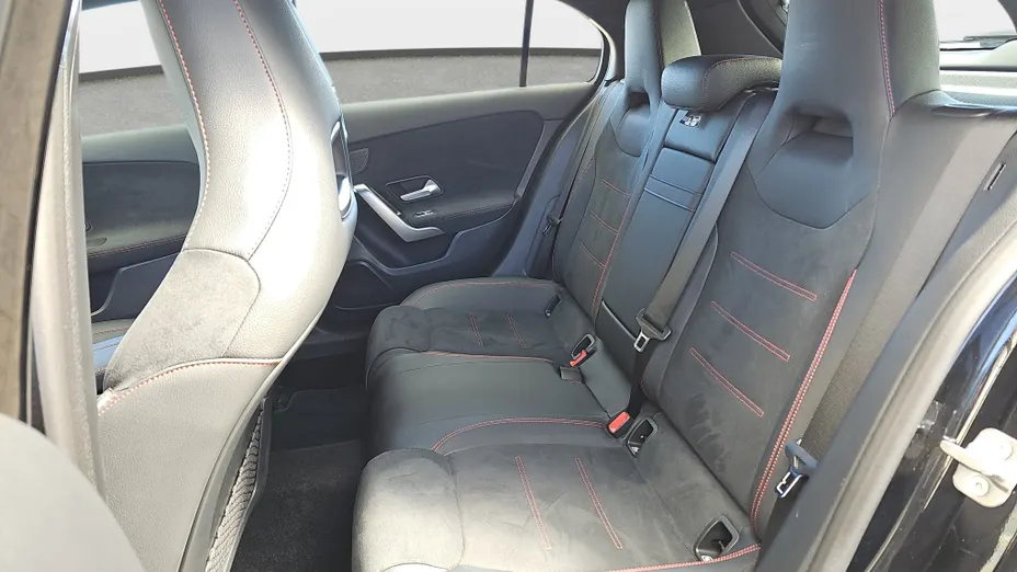 MERCEDES-BENZ A Klasa A 200 AMG Line 7G-DCT