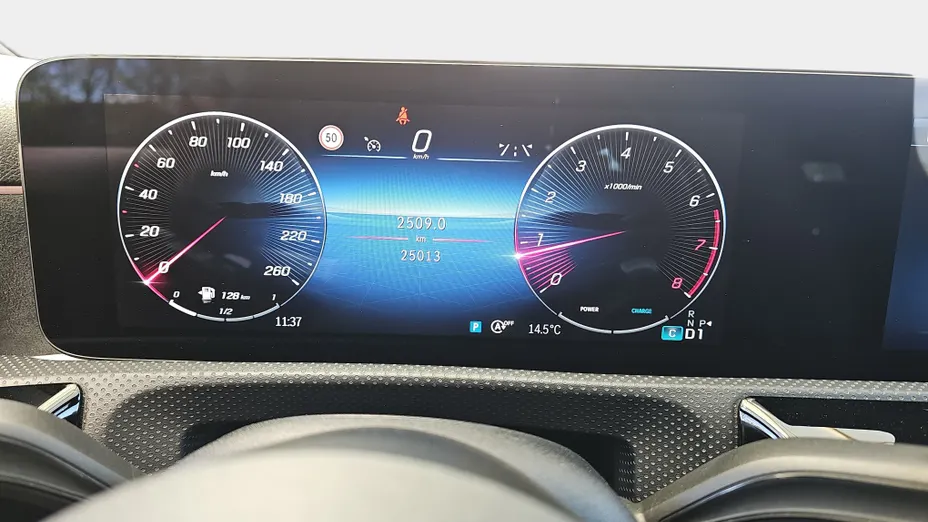 MERCEDES-BENZ A Klasa A 200 AMG Line 7G-DCT