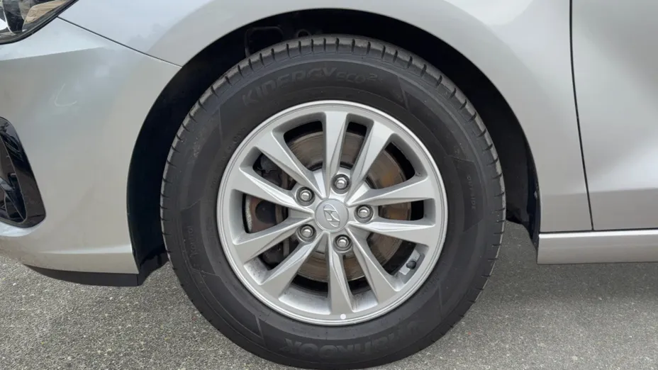 HYUNDAI i30 i30 1.0 T-GDI Modern