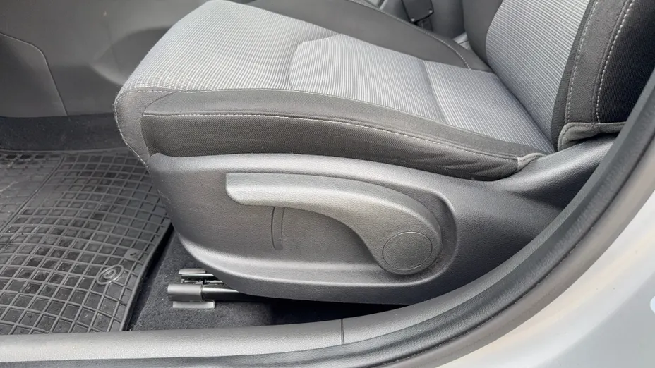 HYUNDAI i30 i30 1.0 T-GDI Modern