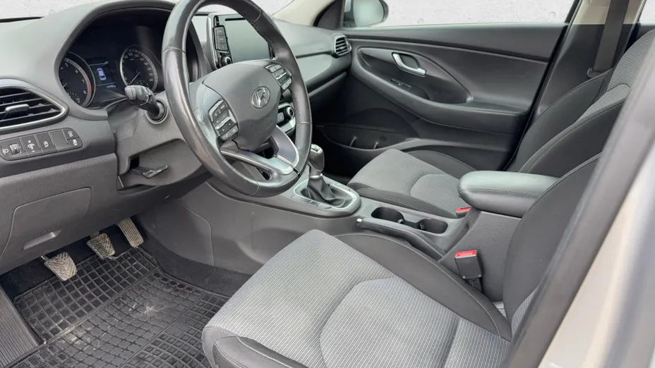 HYUNDAI i30 i30 1.0 T-GDI Modern