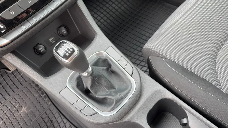 HYUNDAI i30 i30 1.0 T-GDI Modern
