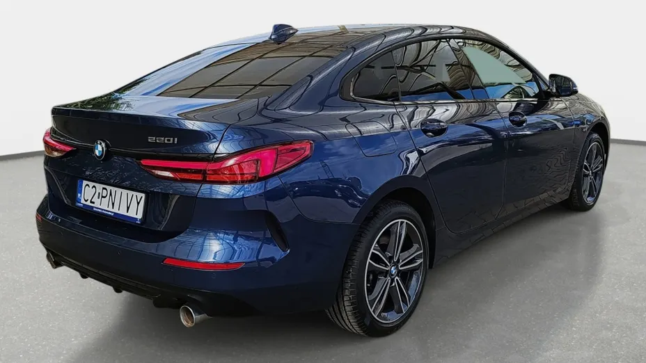 BMW Seria 2 220i Sport Line aut
