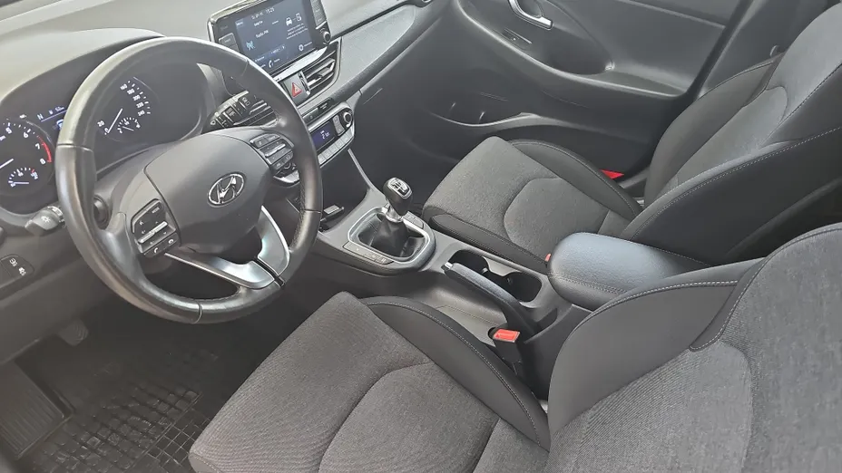 HYUNDAI i30 i30 1.5 T-GDI 48V Smart