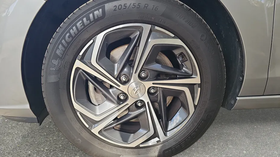 HYUNDAI i30 i30 1.5 T-GDI 48V Smart