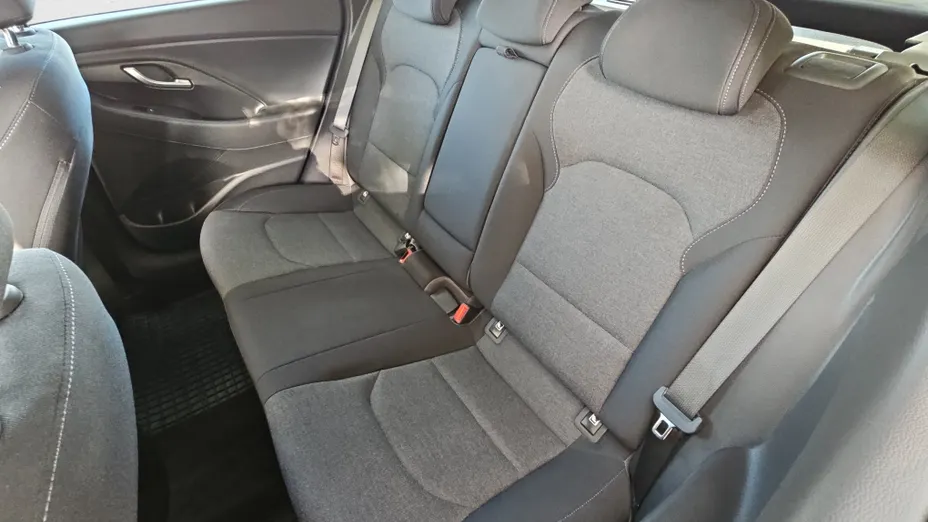 HYUNDAI i30 i30 1.5 T-GDI 48V Smart