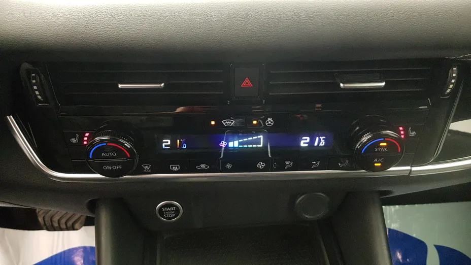 NISSAN Qashqai Qashqai 1.3 DIG-T mHEV N-Connecta Xtronic