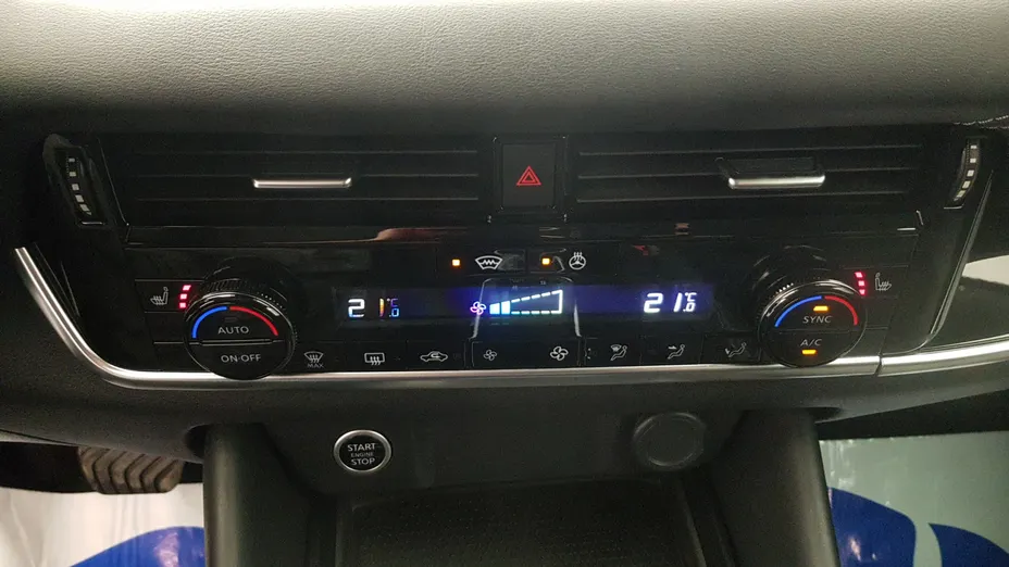 NISSAN Qashqai Qashqai 1.3 DIG-T mHEV N-Connecta Xtronic