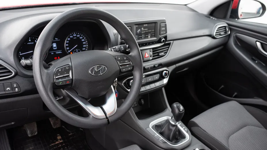 HYUNDAI i30 i30 1.4 Classic +