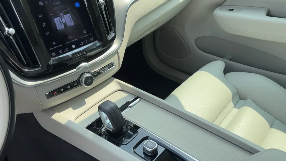 VOLVO XC60 XC60 B4 B Core aut