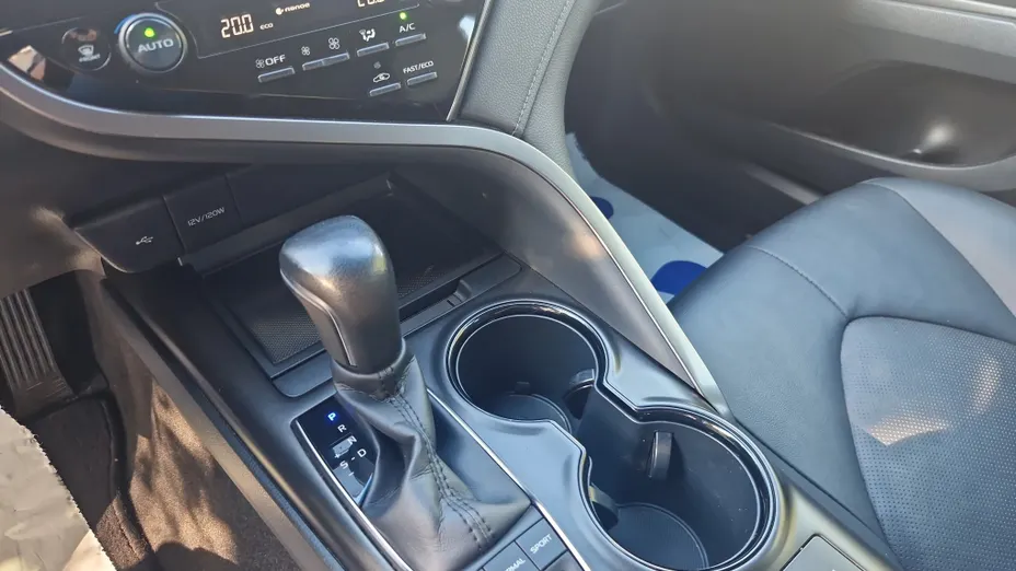 TOYOTA Camry Camry 2.5 Hybrid Comfort CVT