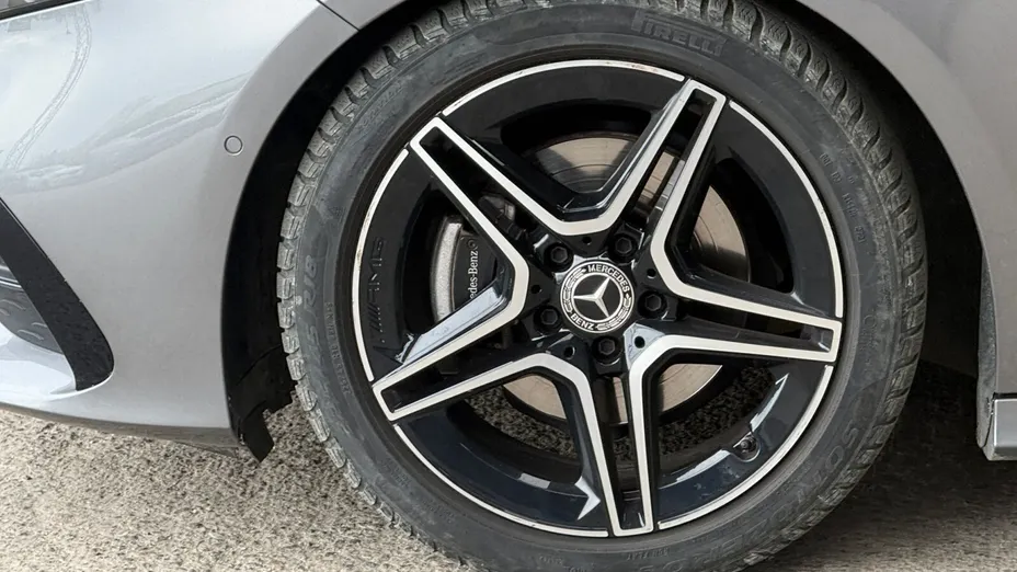 MERCEDES-BENZ A Klasa A 200 AMG Line 7G-DCT