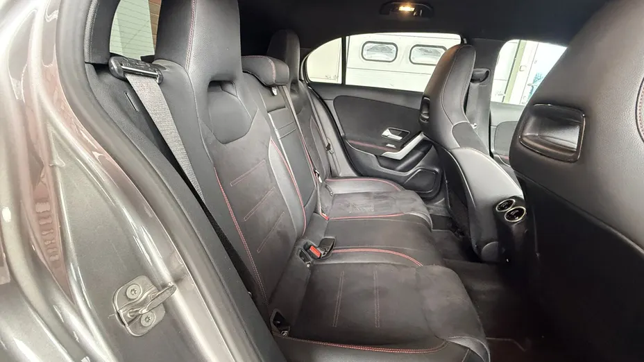 MERCEDES-BENZ A Klasa A 200 AMG Line 7G-DCT