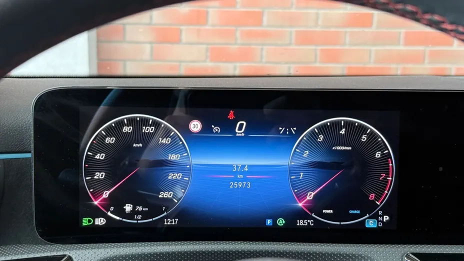 MERCEDES-BENZ A Klasa A 200 AMG Line 7G-DCT