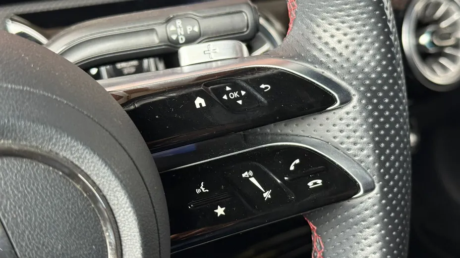 MERCEDES-BENZ A Klasa A 200 AMG Line 7G-DCT